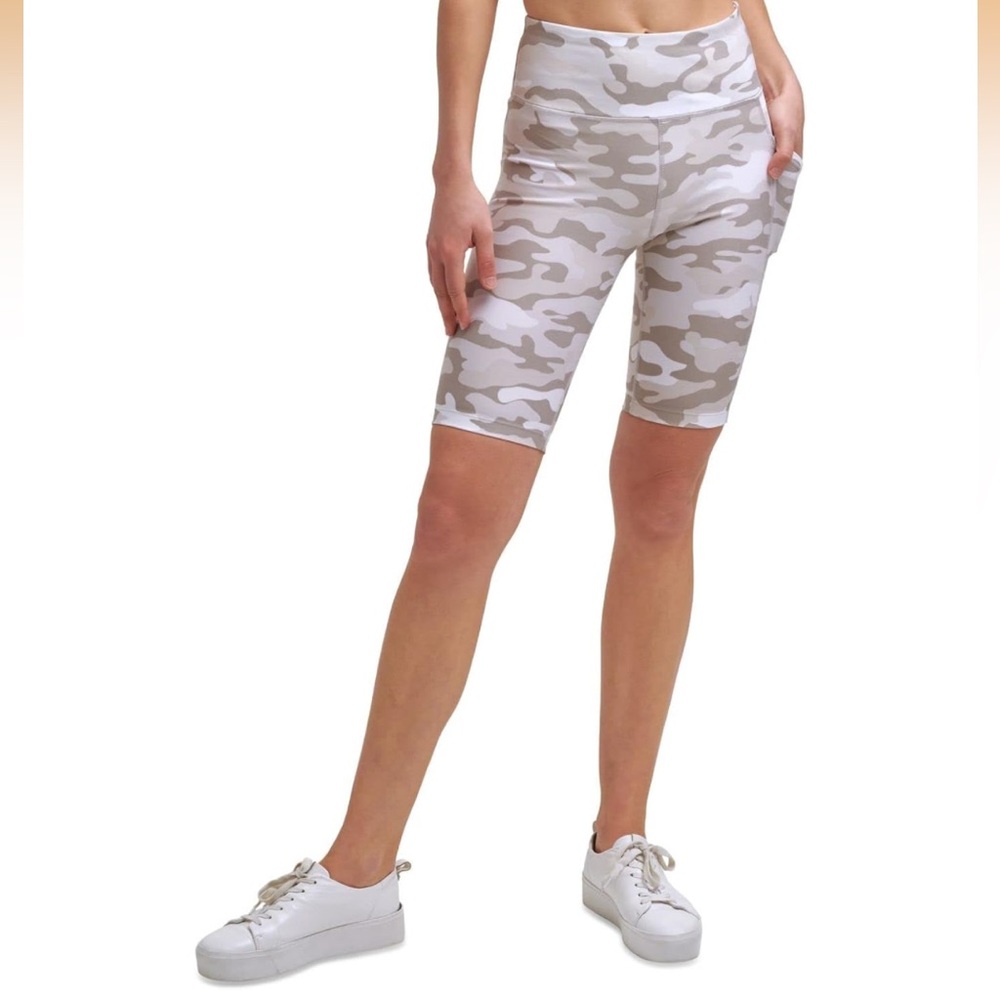 Calvin Klein Performance Women's Active Bike Short 9" High Waist, Brown Camo